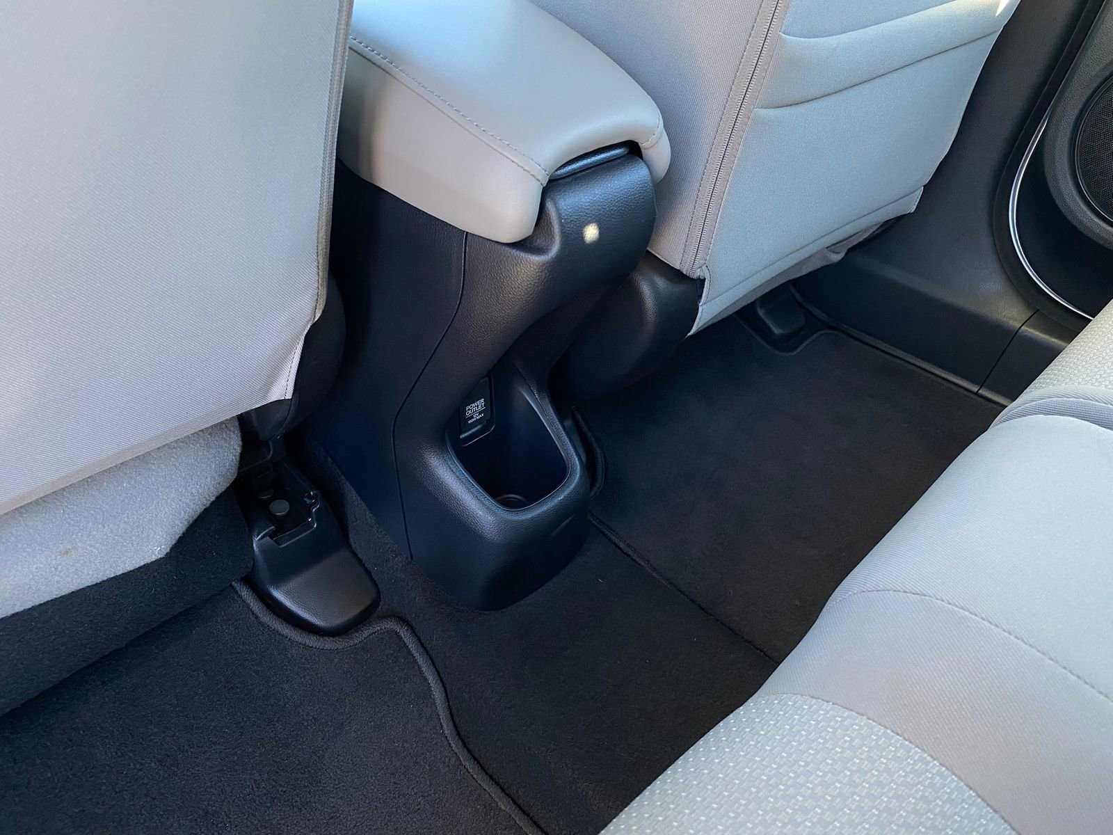 Certified 2021 Honda HR-V LX image 27