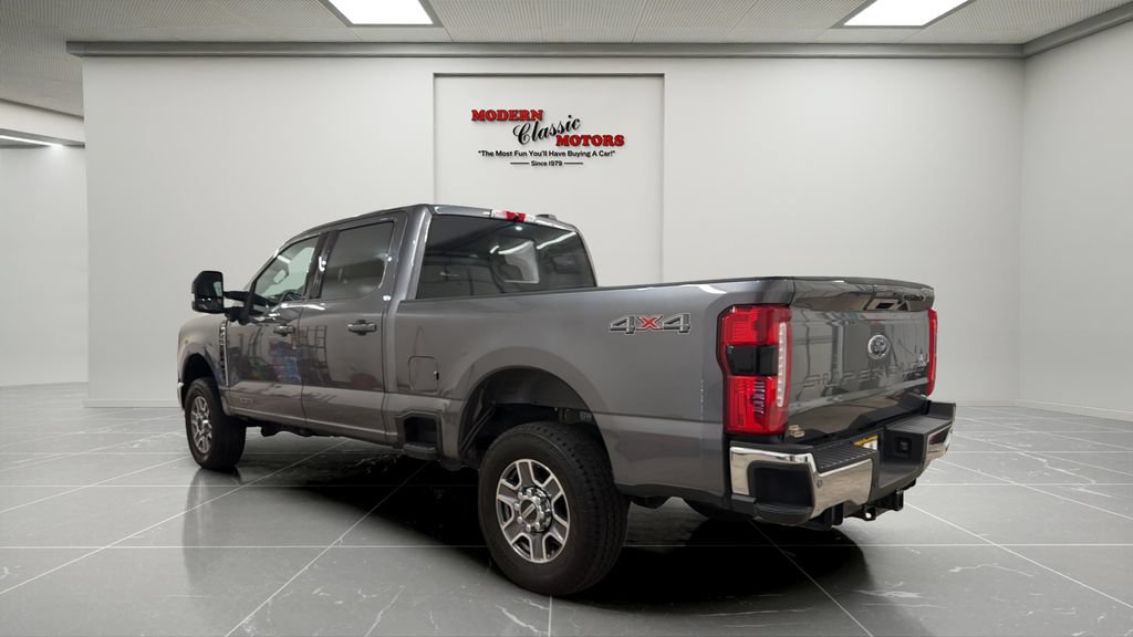 Used 2024 Ford F250 Lariat AWD/4WD image 3