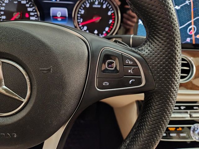 Used 2017 Mercedes-Benz E 400 E 400 image 27