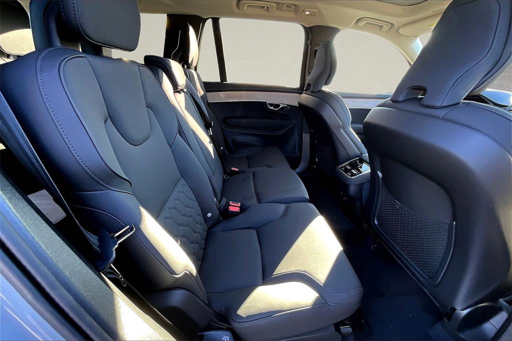 New 2026 Volvo XC90 B6 Plus w/ Protection Package Premier image 9