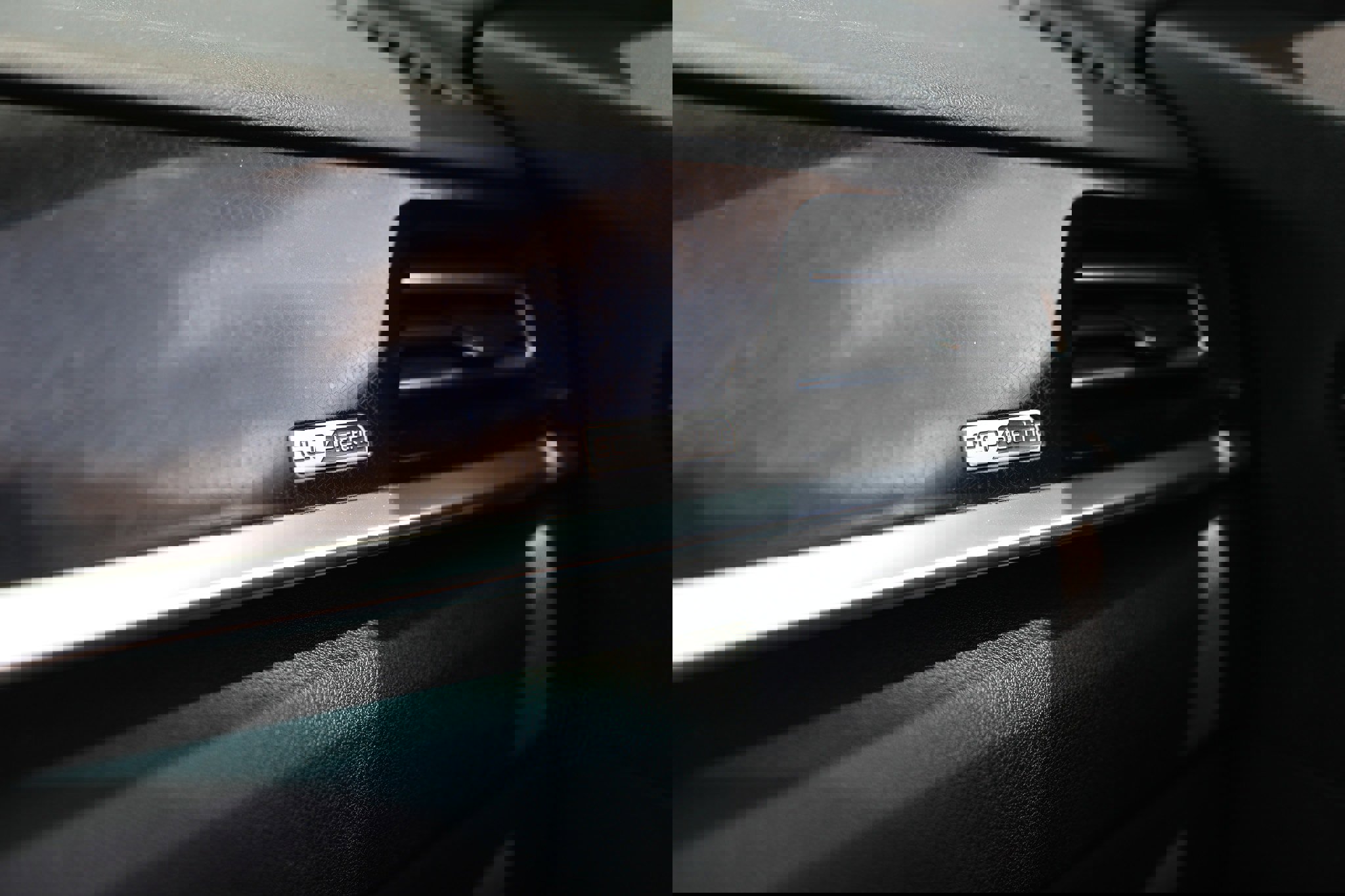 Used 2022 Kia Niro EX FWD image 43