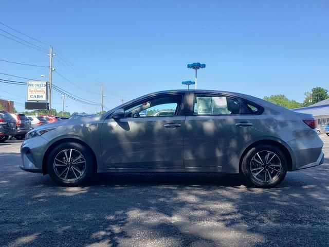 Used 2023 Kia Forte LXS FWD image 6