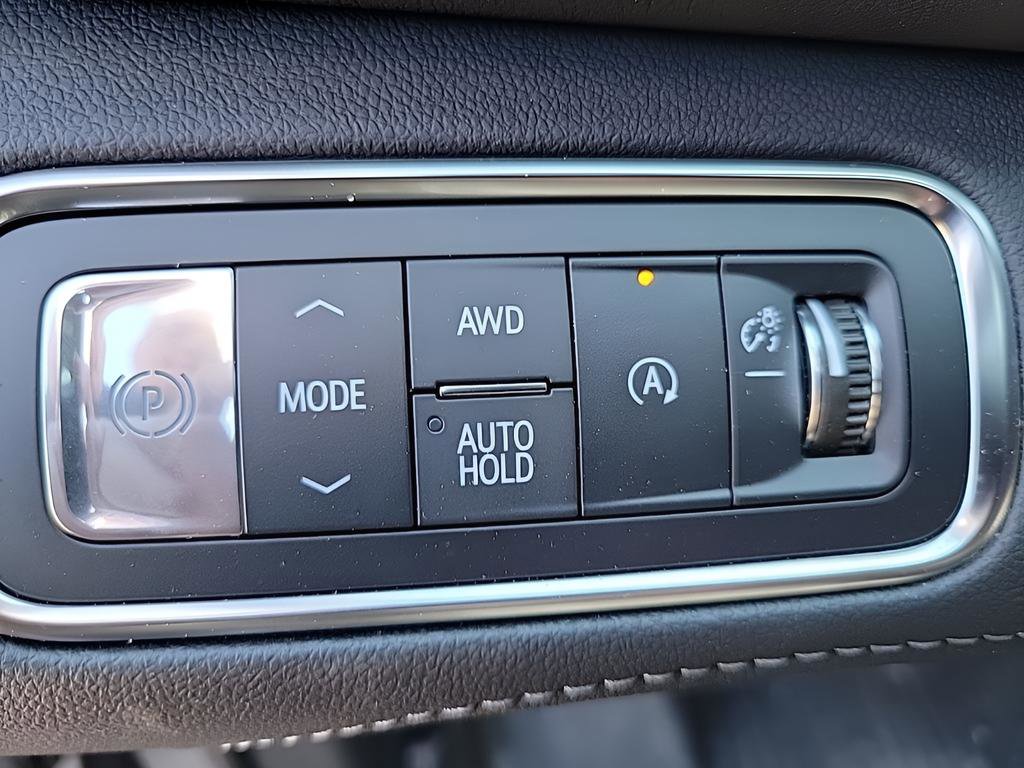 Used 2025 Buick Enclave Avenir image 22