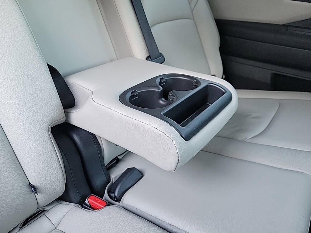 Used 2024 Nissan Pathfinder SL image 17