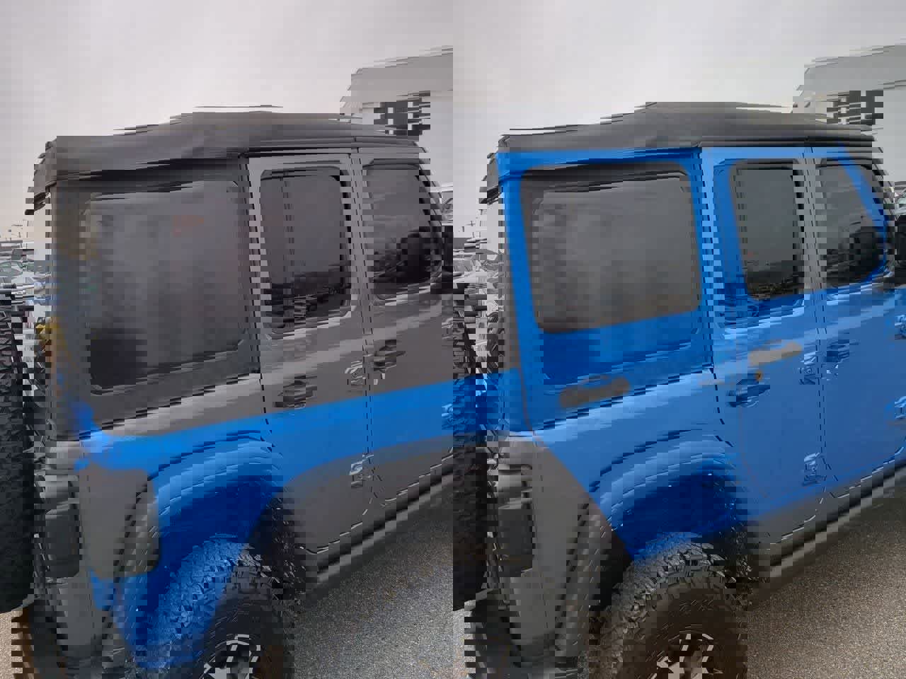 Used 2021 Jeep Wrangler Unlimited Rubicon w/ Cold Weather Group image 10