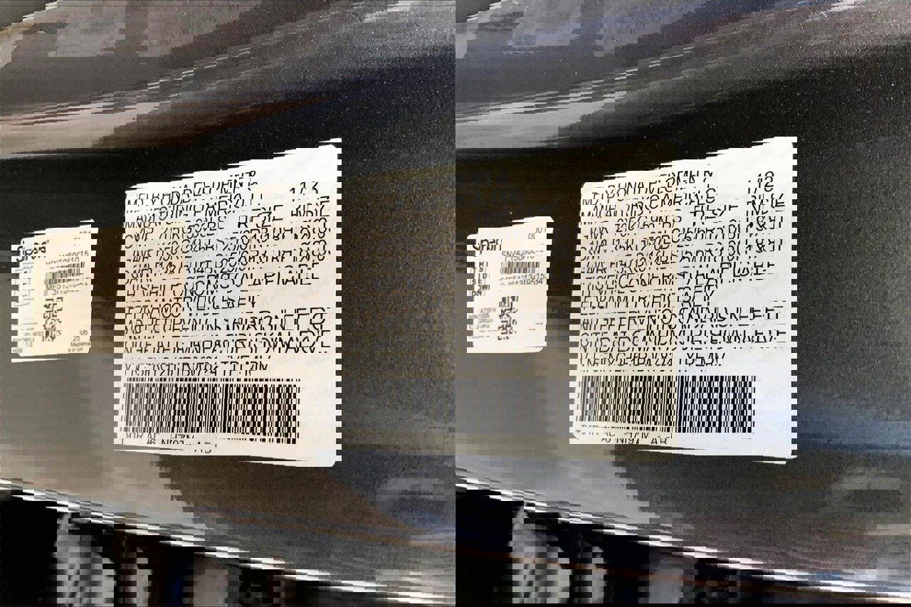 Used 2024 Honda Pilot EX-L image 32