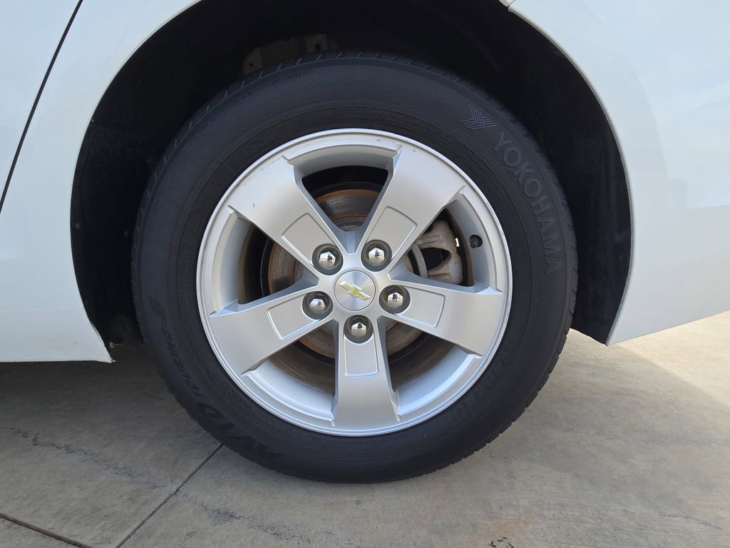 Used 2015 Chevrolet Malibu LS FWD image 32