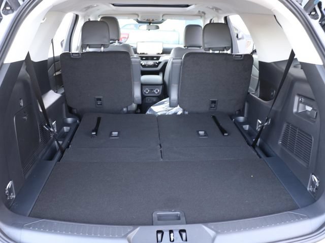 New 2026 Ford Explorer Active w/ Active Comfort Package AWD/4WD image 16