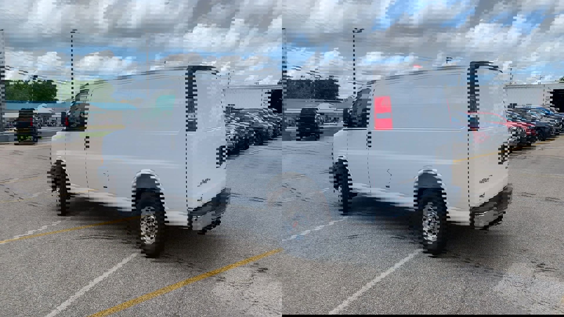 New 2025 GMC Savana 2500 Work Van w/ Driver Convenience Package image 30