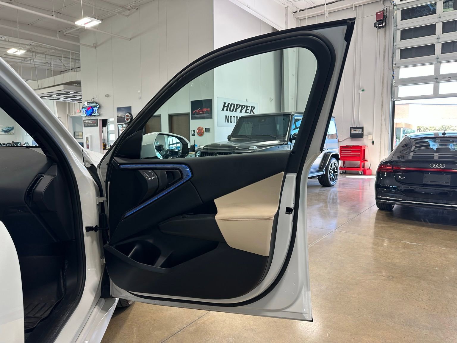 Used 2025 BMW X3 xDrive30i w/ Premium Package image 37