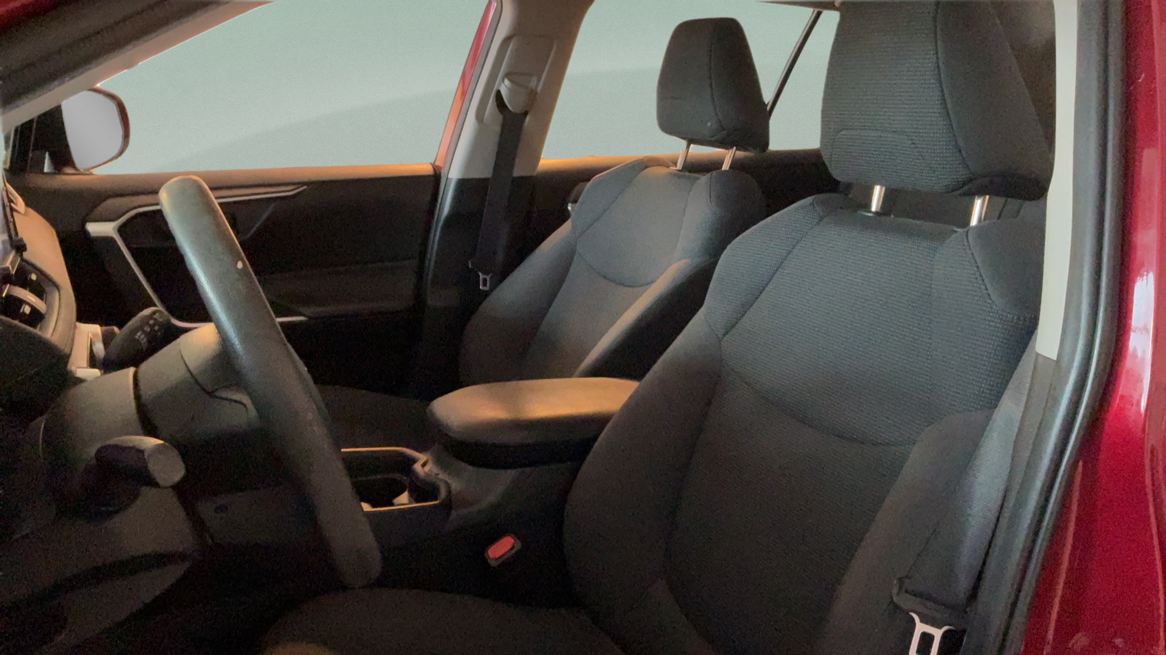 Certified 2021 Toyota RAV4 LE FWD image 22