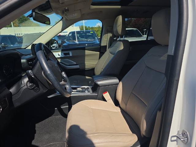Certified 2023 Ford Explorer Limited w/ Limited Technology Package AWD/4WD image 22