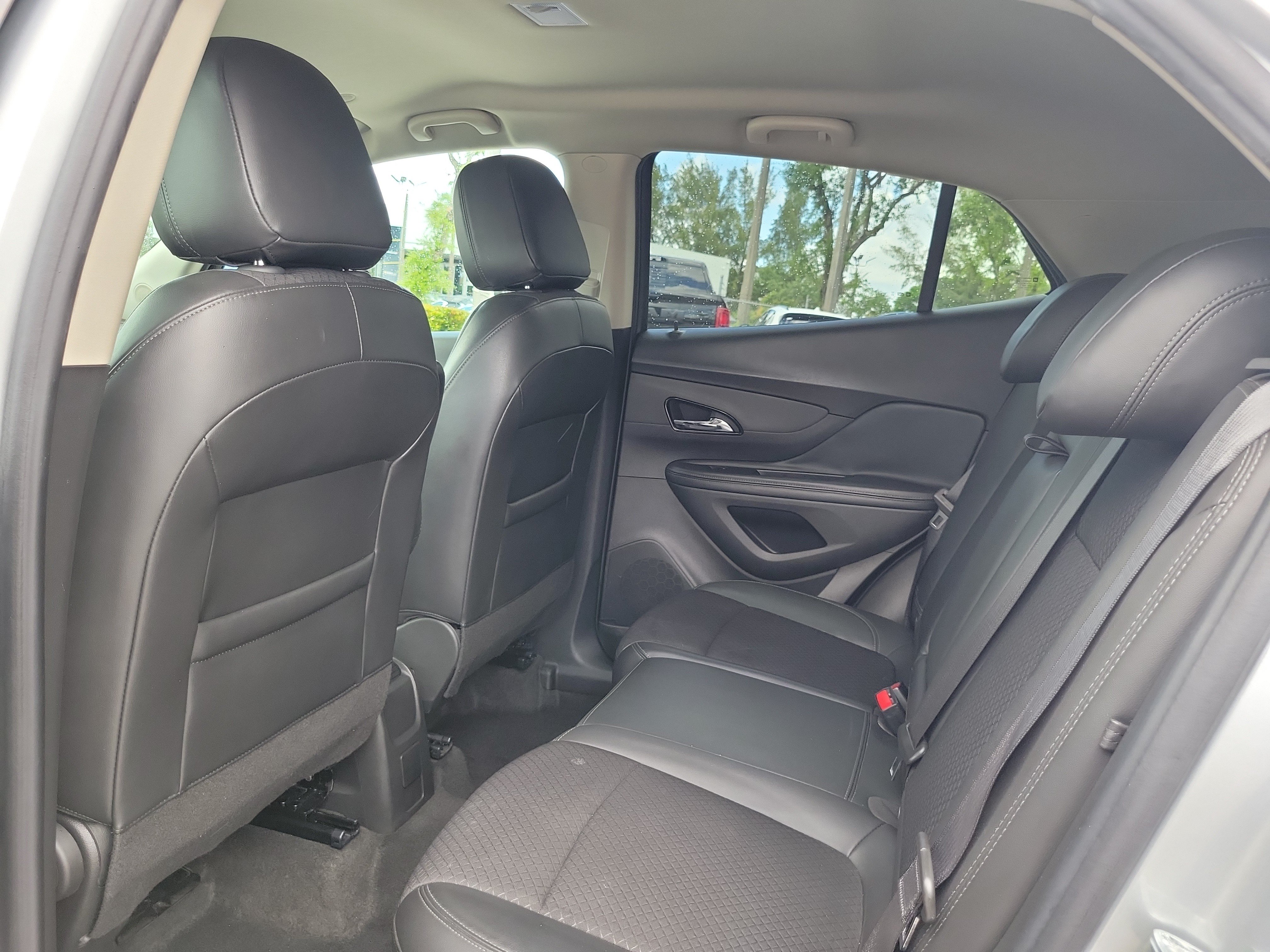 Used 2022 Buick Encore Preferred FWD image 13