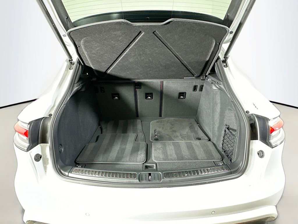 New 2025 Porsche Macan image 28