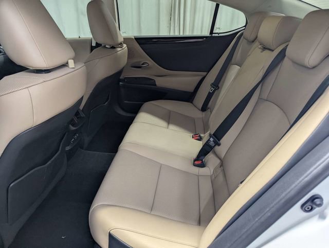 Used 2020 Lexus ES 350 w/ Premium Package FWD image 9