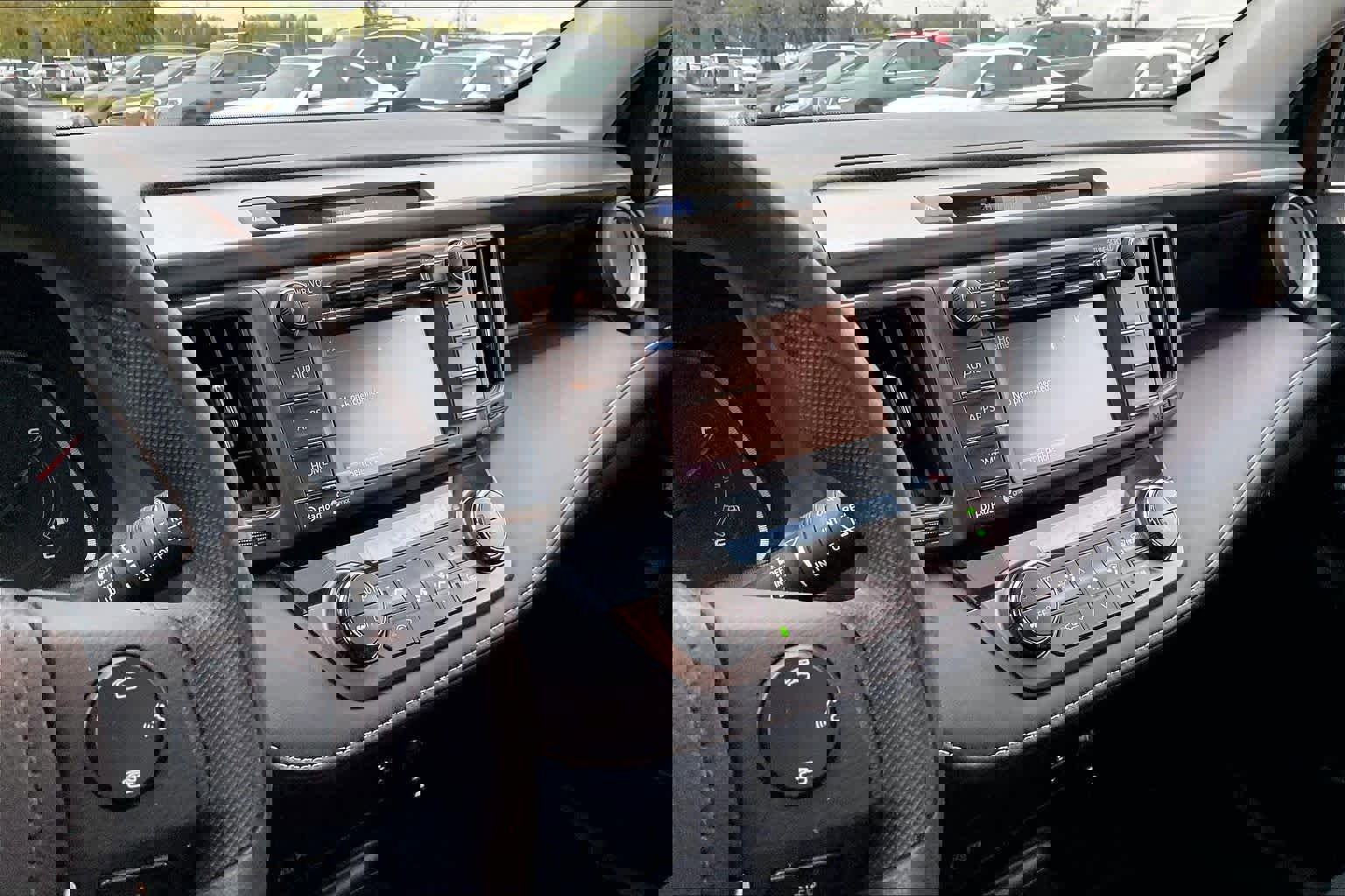 Used 2014 Toyota RAV4 XLE image 5