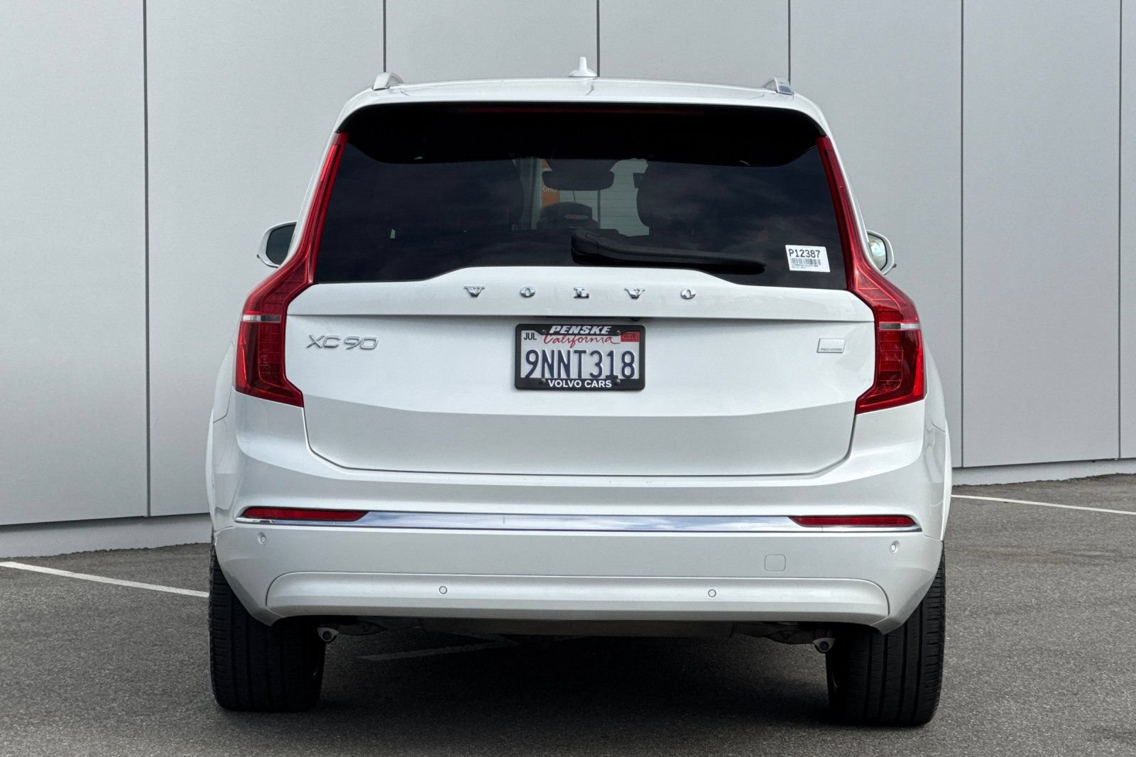 Used 2024 Volvo XC90 T8 Plus w/ Protection Package AWD/4WD image 4
