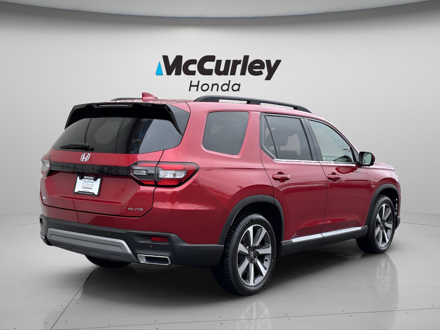 Certified 2024 Honda Pilot Elite image 3