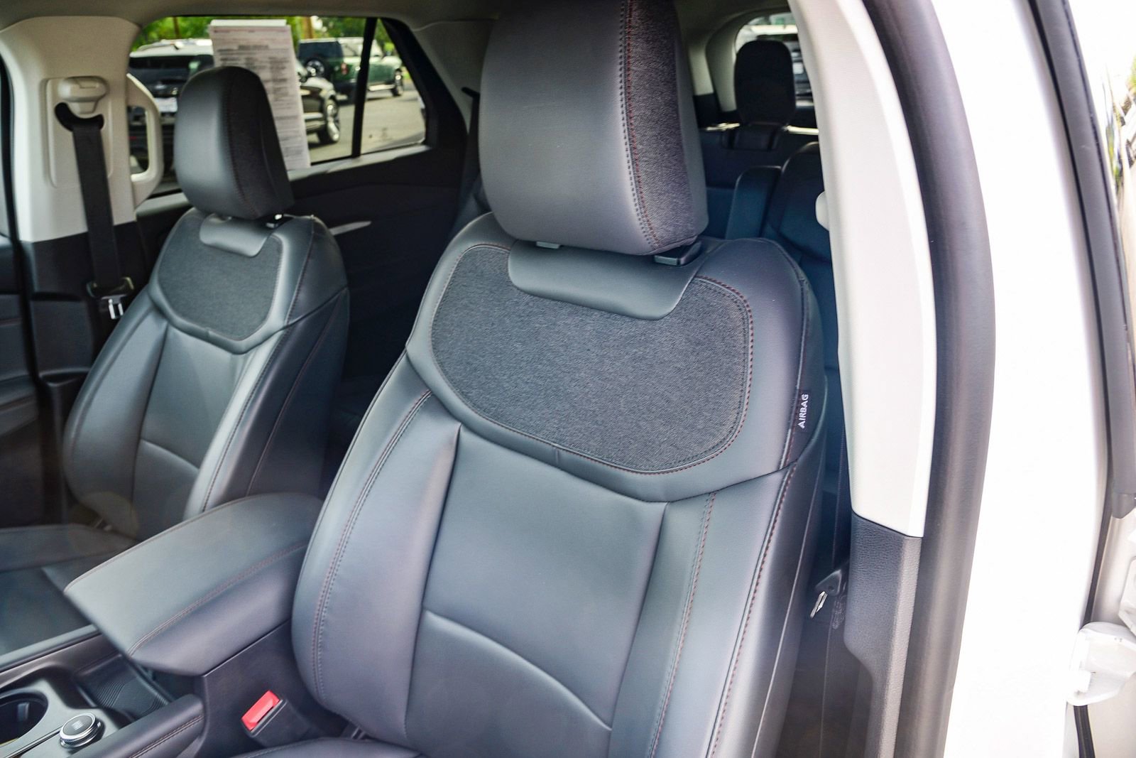 Used 2026 Ford Explorer Active w/ Active Comfort Package image 22