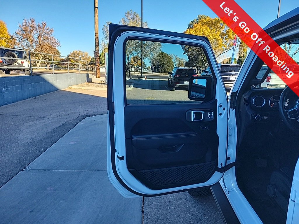 Used 2020 Jeep Gladiator Overland image 11