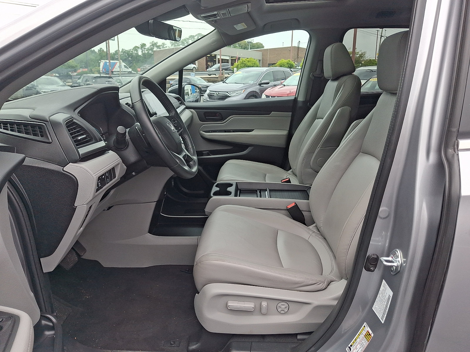 Used 2023 Honda Odyssey EX-L image 16