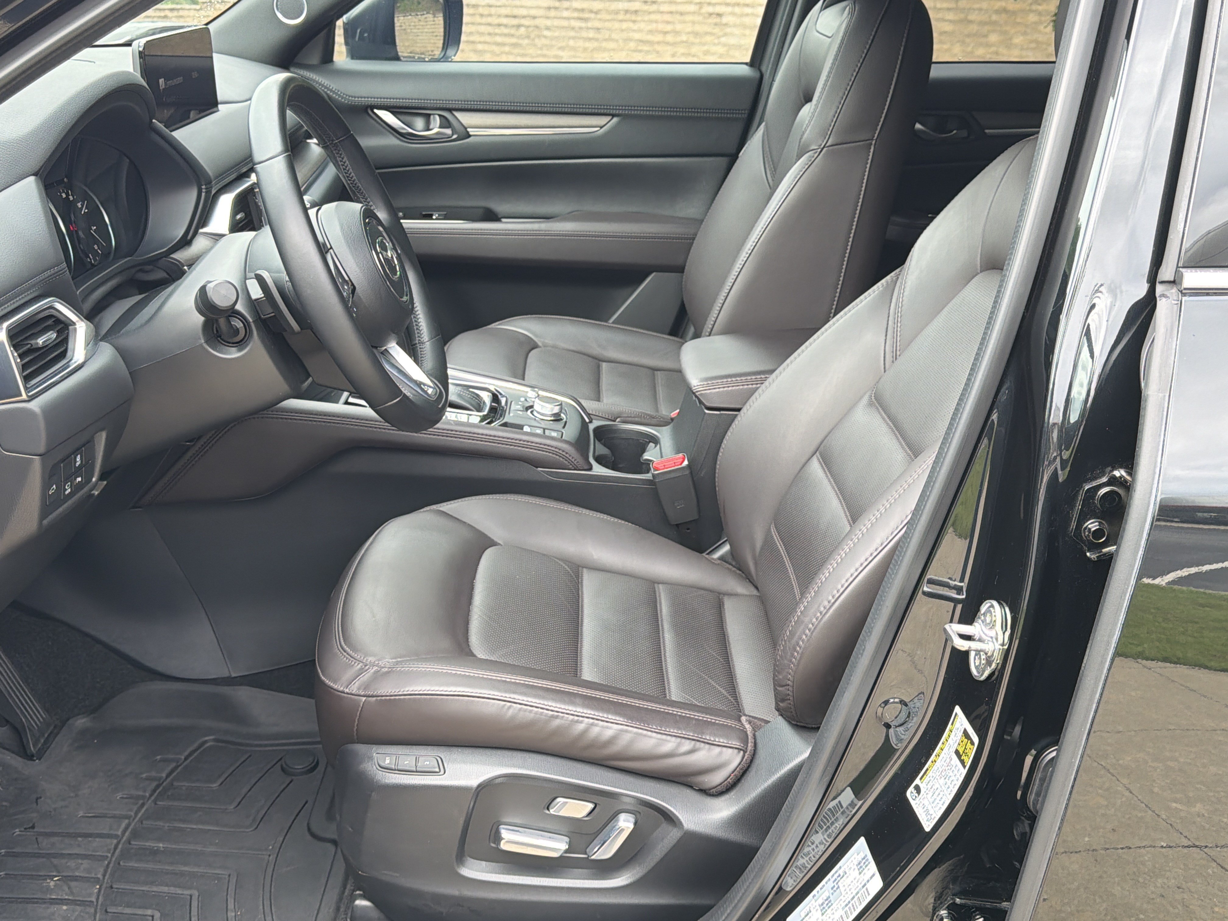 Used 2023 MAZDA CX-5 Signature AWD/4WD image 9