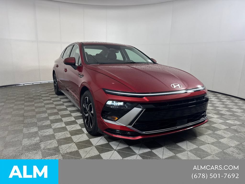 Used 2025 Hyundai Sonata SEL FWD image 3