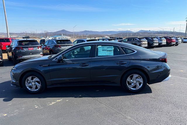 New 2026 Hyundai Sonata SE FWD image 4