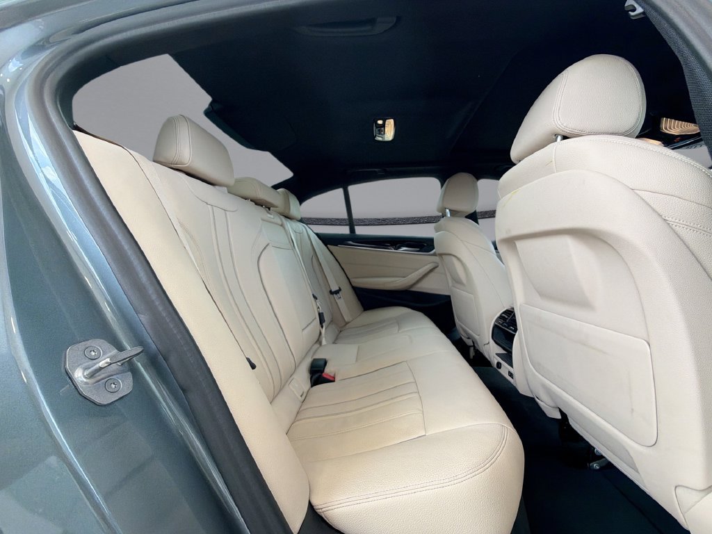 Used 2020 BMW 530i RWD image 17