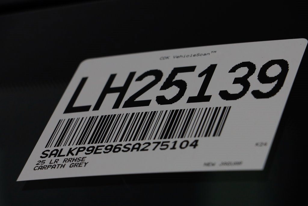 New 2025 Land Rover Range Rover SE image 29