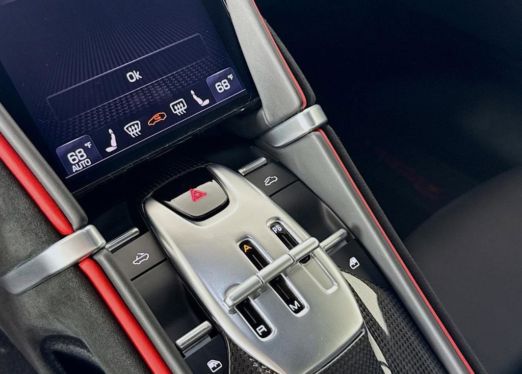 Used 2024 Ferrari Roma Spider image 8