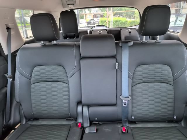 Used 2025 Nissan Pathfinder SV AWD/4WD image 21