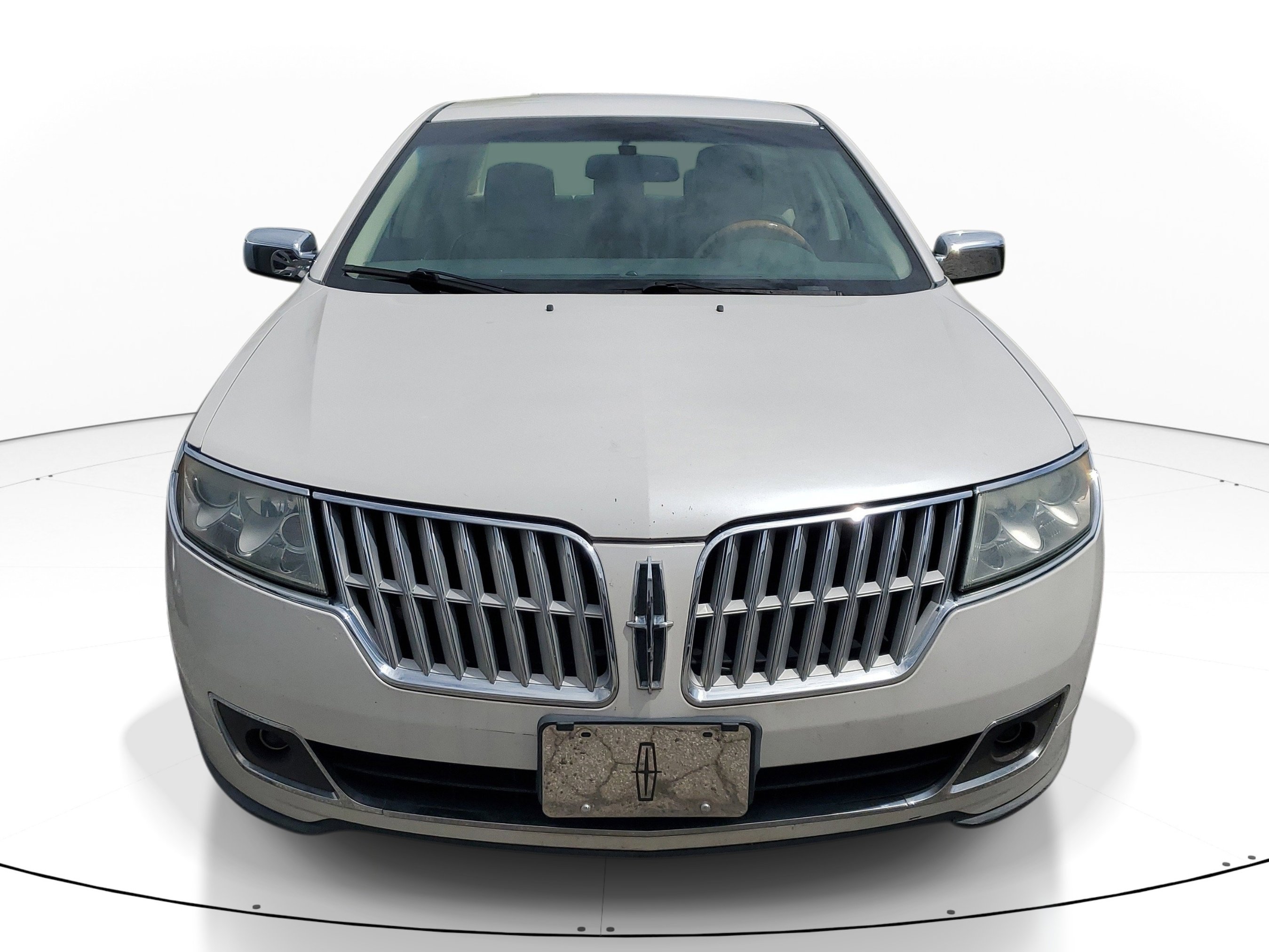 Used 2010 Lincoln MKZ FWD image 2
