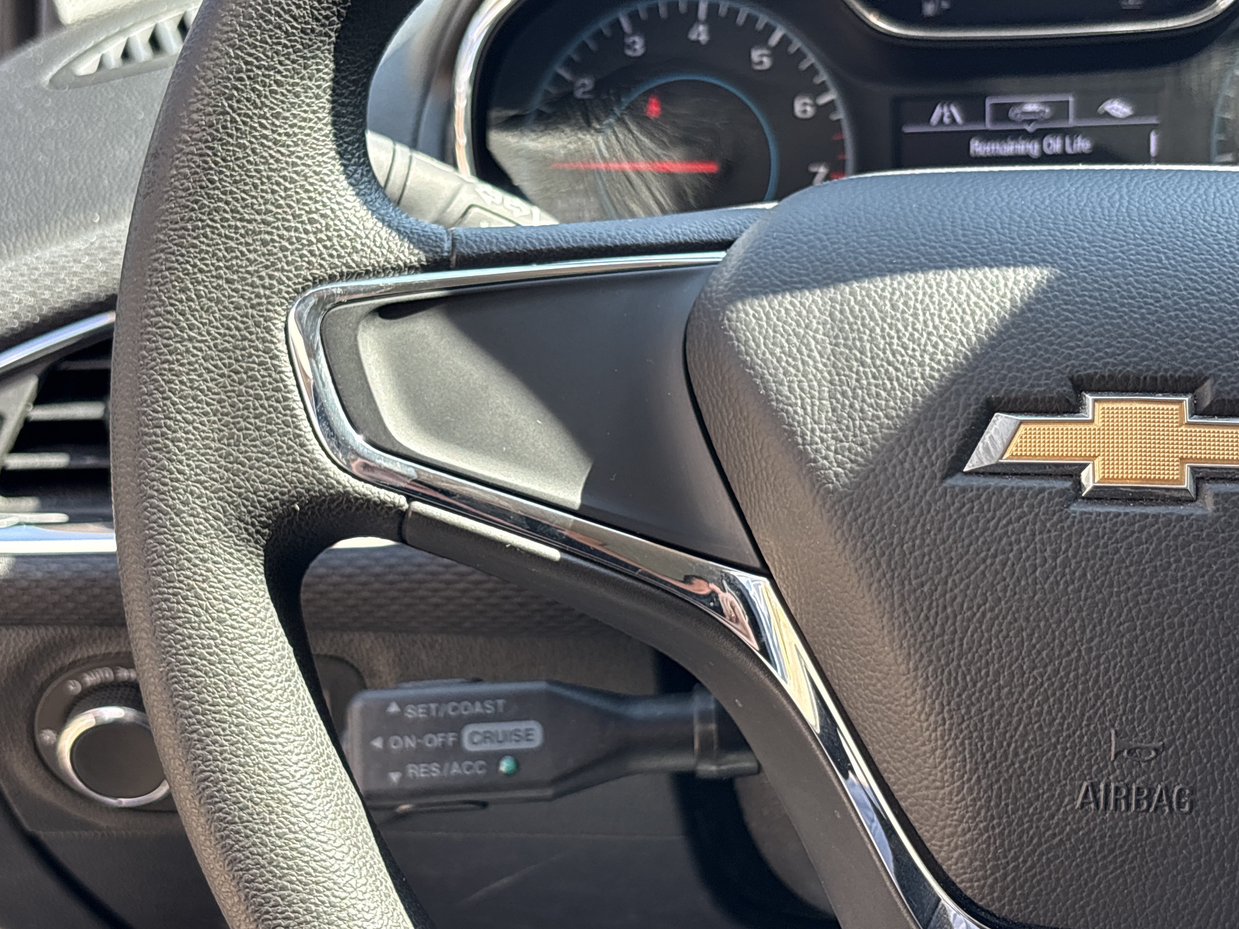 Used 2018 Chevrolet Cruze LS FWD image 27