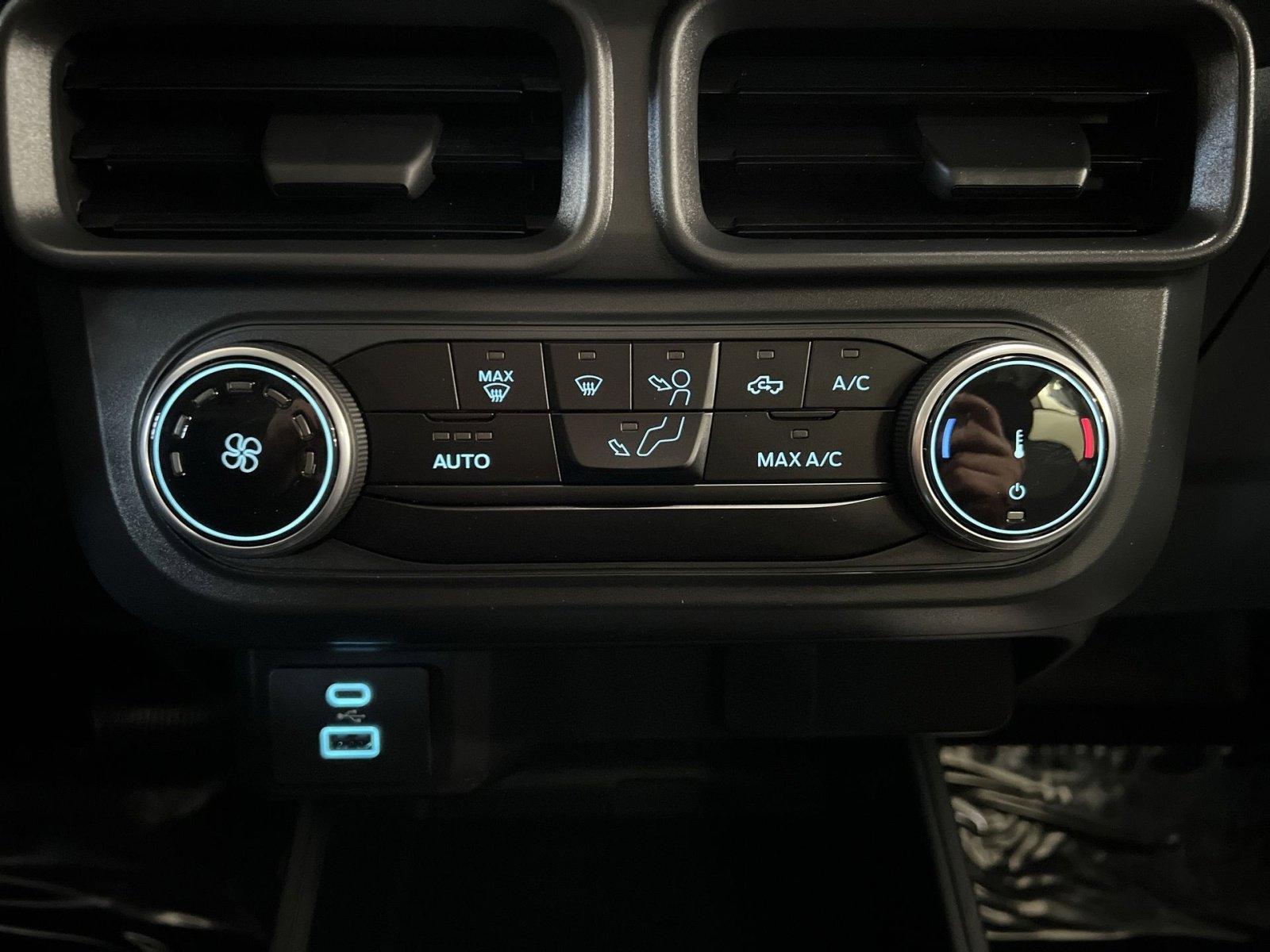 Used 2024 Ford Maverick XL w/ Equipment Group 100A Standard image 20