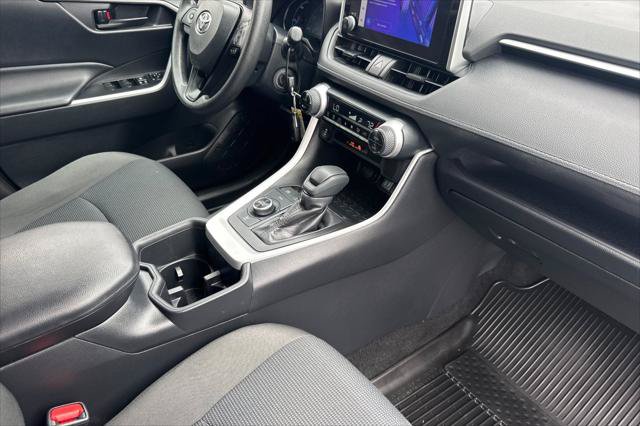 Certified 2024 Toyota RAV4 LE AWD/4WD image 16
