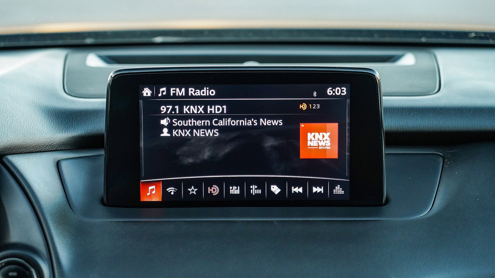 Used 2018 MAZDA CX-9 Touring image 14