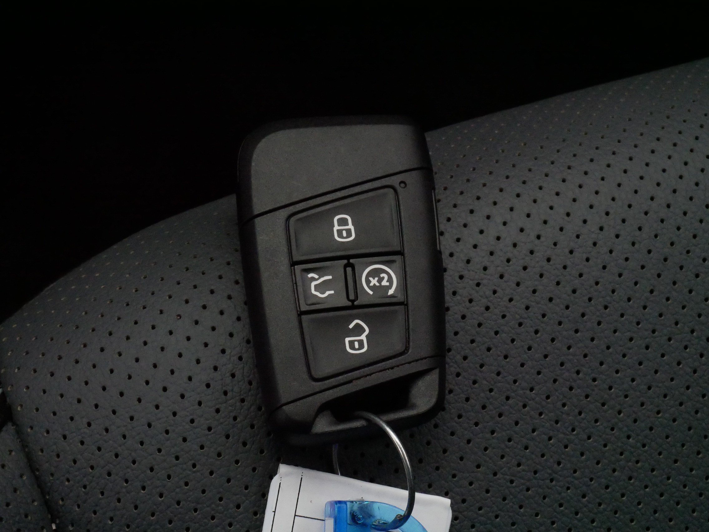 Used 2026 Volkswagen Jetta SEL FWD image 33