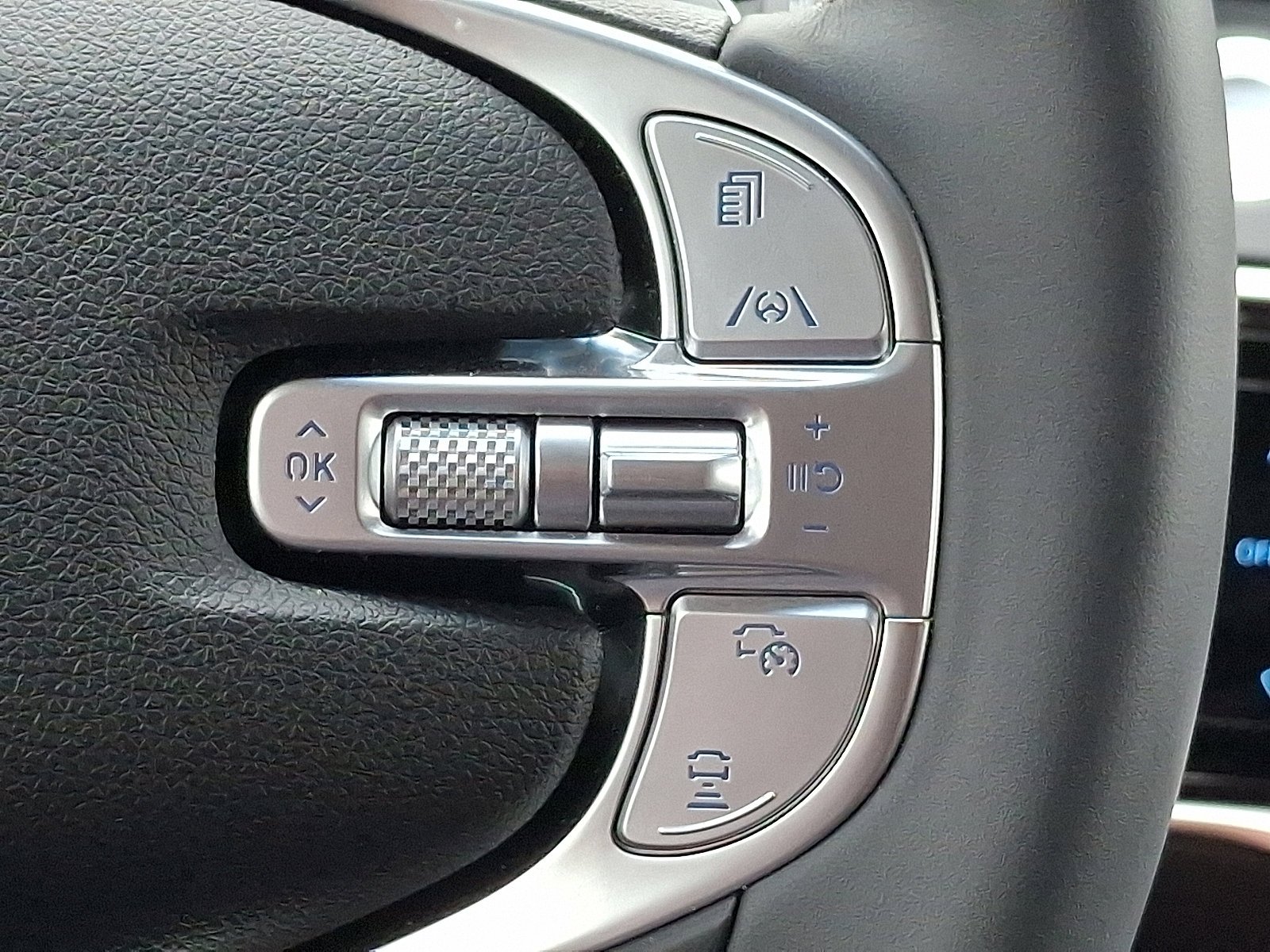 Used 2025 Genesis GV70 2.5T image 22