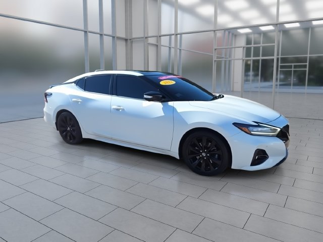 Used 2022 Nissan Maxima SR FWD image 2