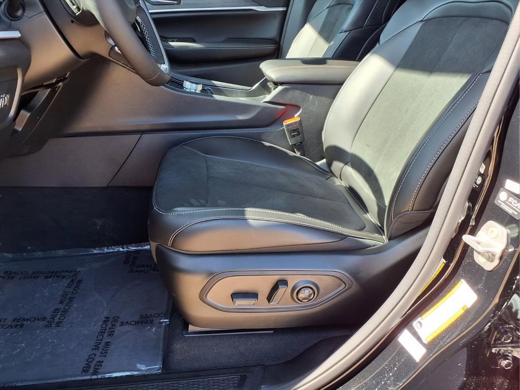 New 2026 Jeep Grand Cherokee Laredo image 21