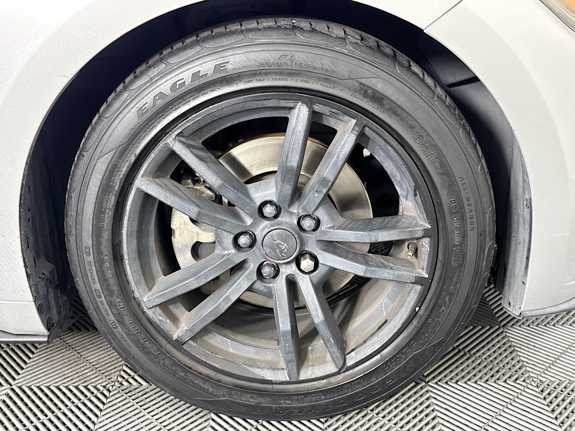 Used 2017 Ford Mustang Premium RWD image 26