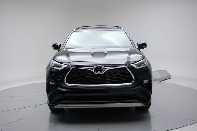 Used 2023 Toyota Highlander Platinum AWD/4WD image 11