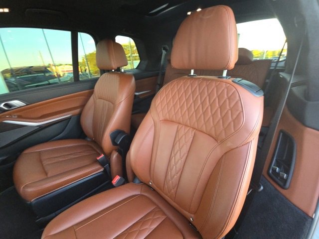 Used 2023 BMW X7 M60i w/ Executive Package image 15