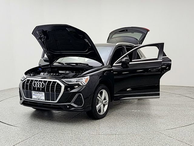 Used 2022 Audi Q3 2.0T Premium Plus AWD/4WD image 9