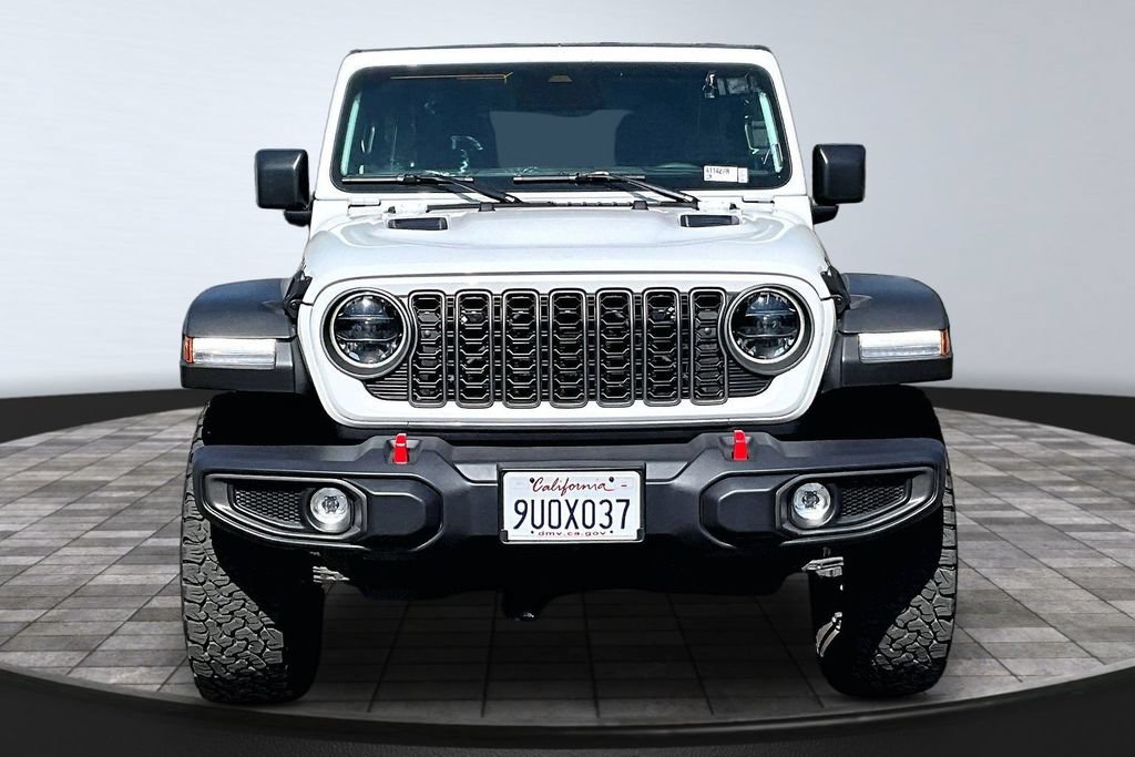 Certified 2025 Jeep Wrangler Unlimited Rubicon w/ Convenience Group AWD/4WD image 27