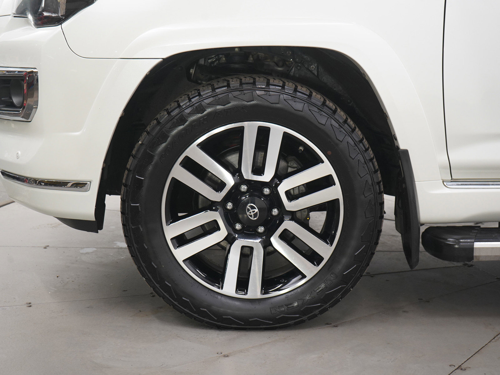 Used 2019 Toyota 4Runner Limited image 30