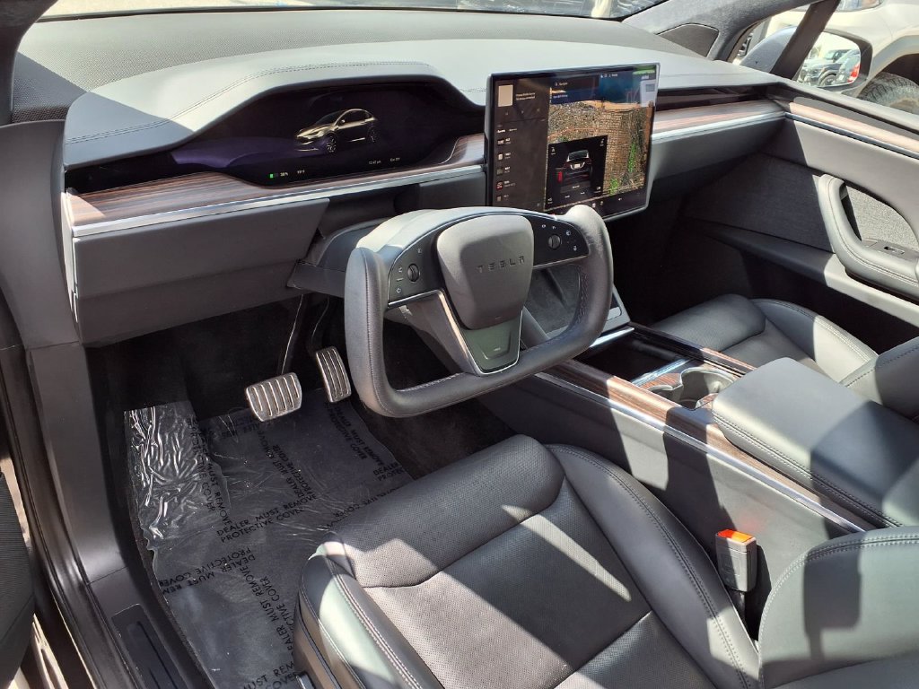 Used 2024 Tesla Model X AWD/4WD image 4