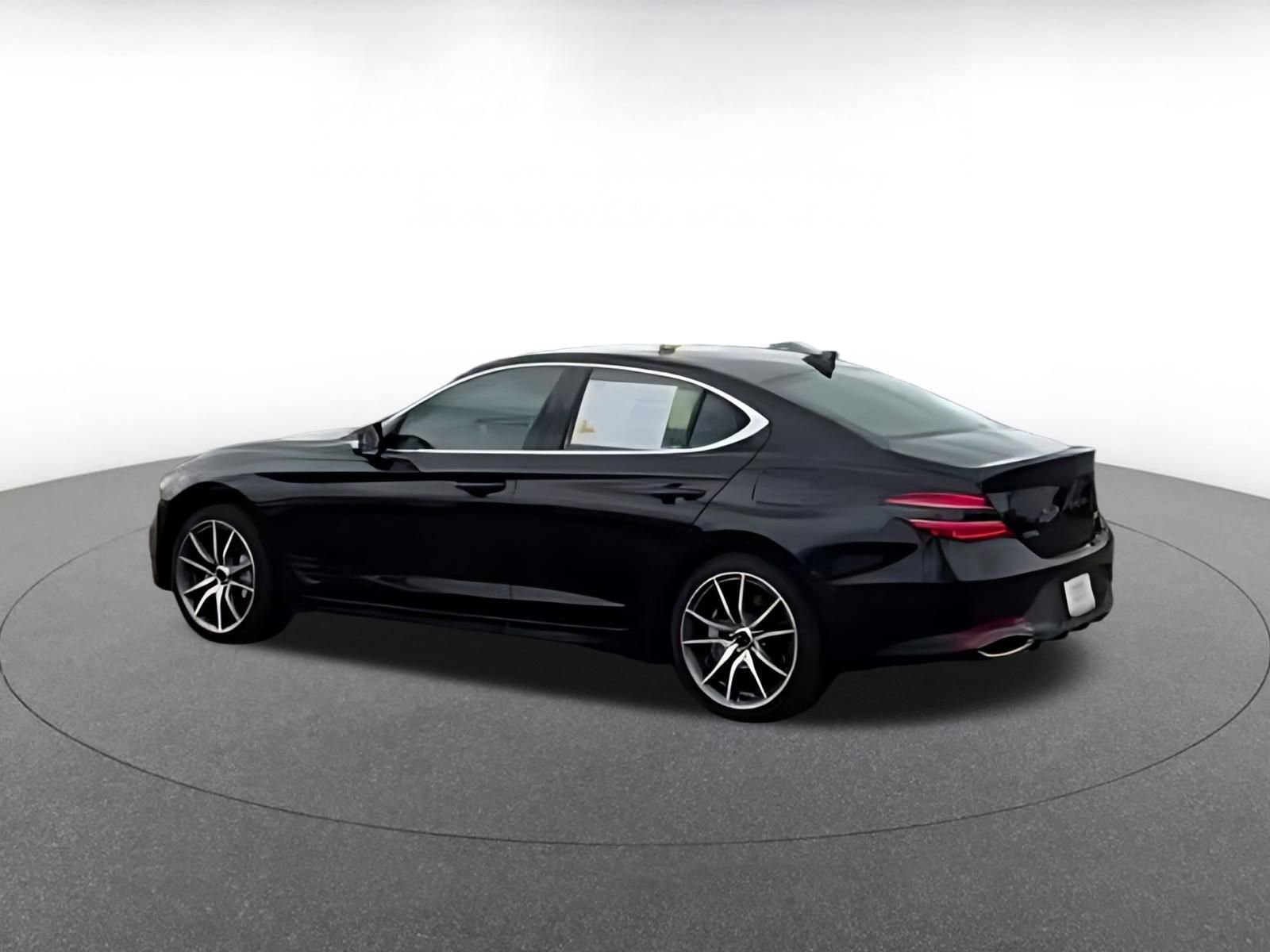 Used 2025 Genesis G70 2.5T AWD/4WD image 12