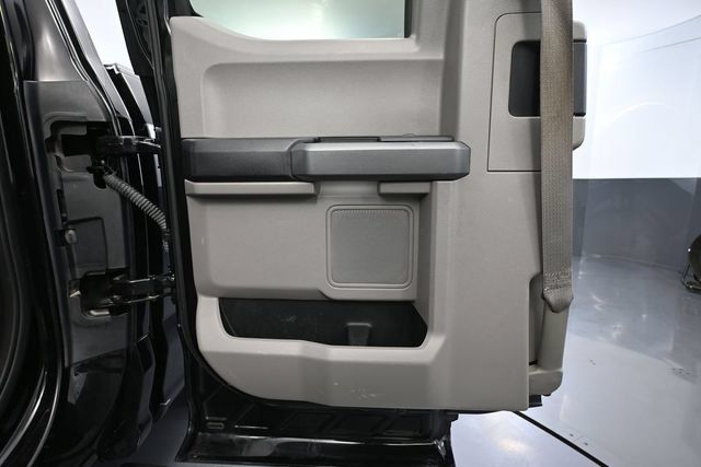 Used 2019 Ford F150 XLT w/ Equipment Group 302A Luxury AWD/4WD image 25